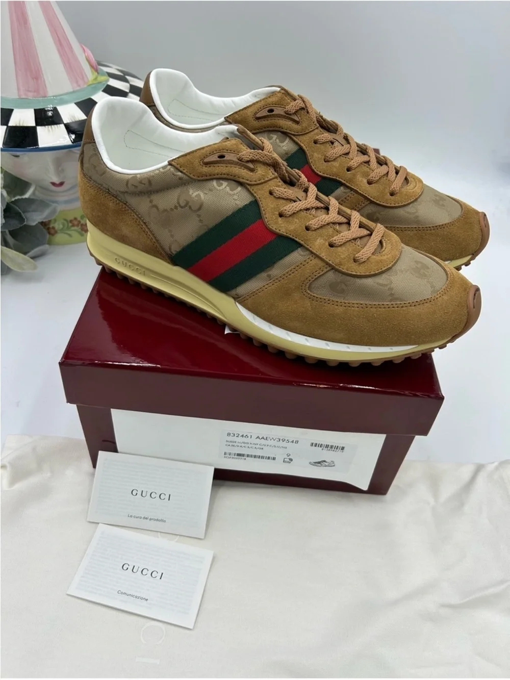 Men’s Gucci re-motion canvas/suede sneaker size 9, made in Italy. NWT.